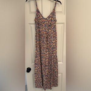 Cami floral maxi dress with pockets. Size S from Old Navy.